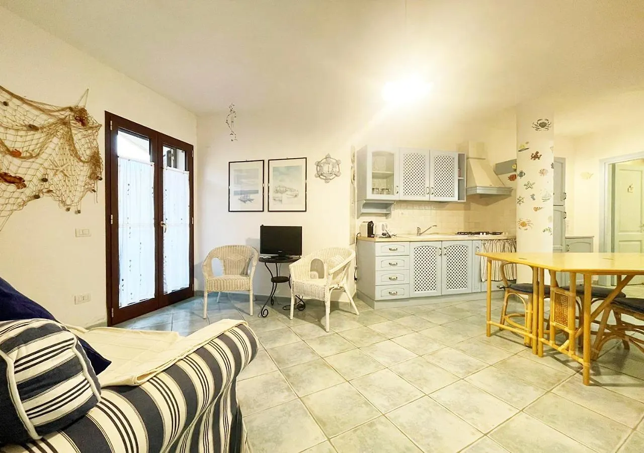 דירות לה מדלנה Pgs Immobiliare Srls Cala Gavetta 01 Trilocale Con Parcheggio A Due Passi Da Cala Gavetta